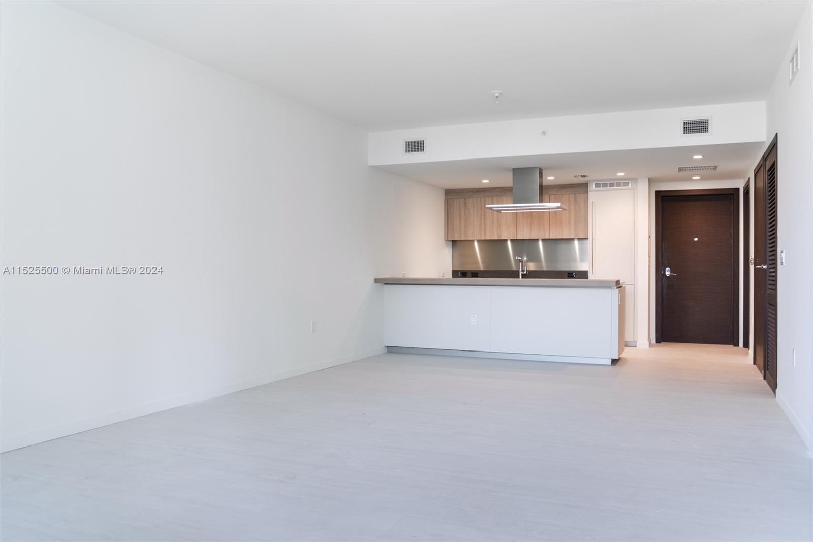 1000 Brickell Plaza 2808