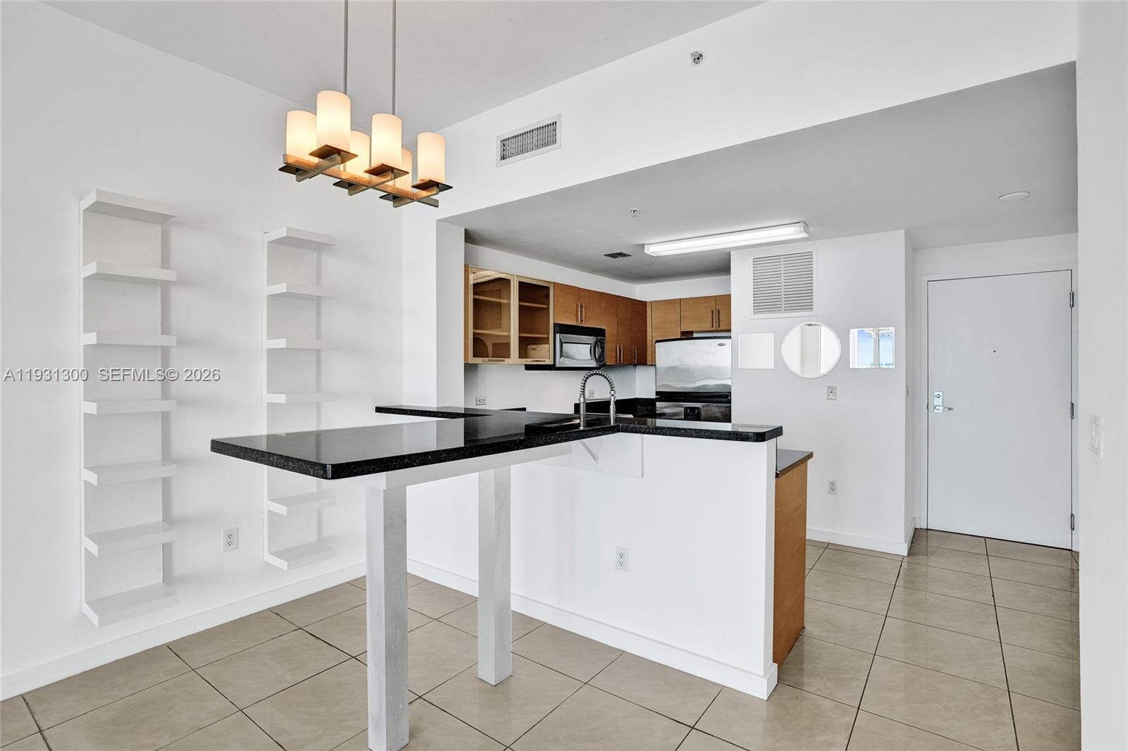 NEW WAVE CONDO - Residential