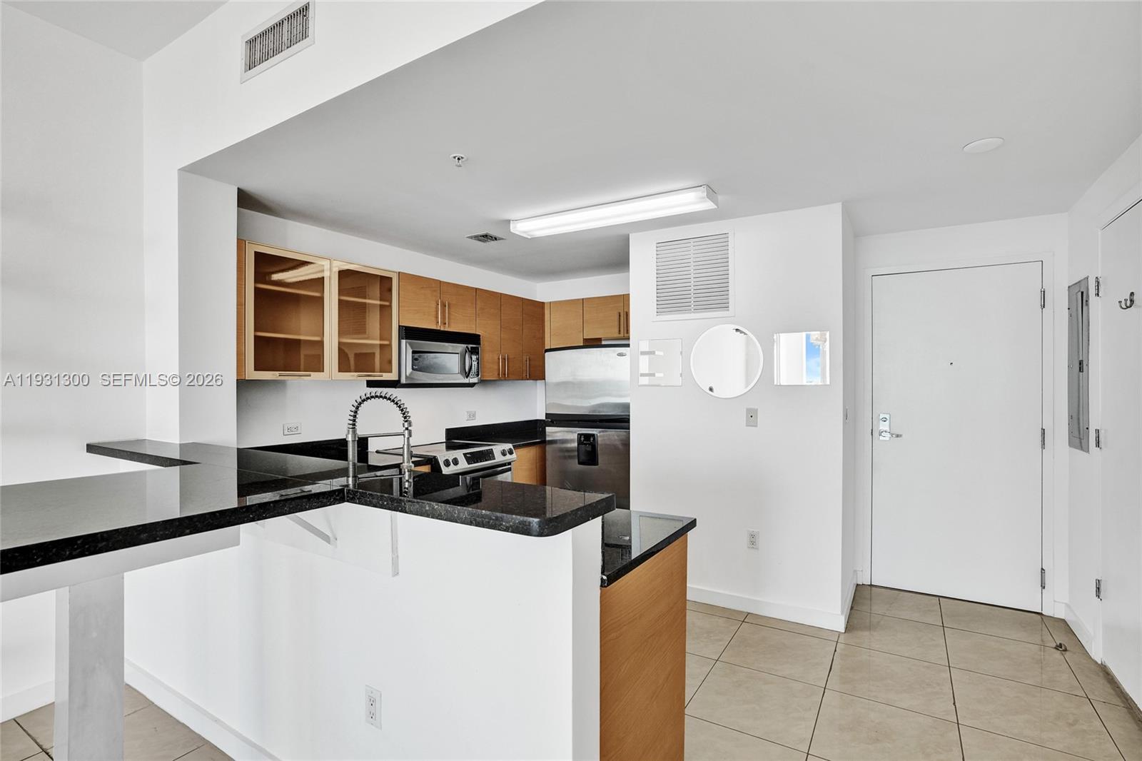 NEW WAVE CONDO - Residential