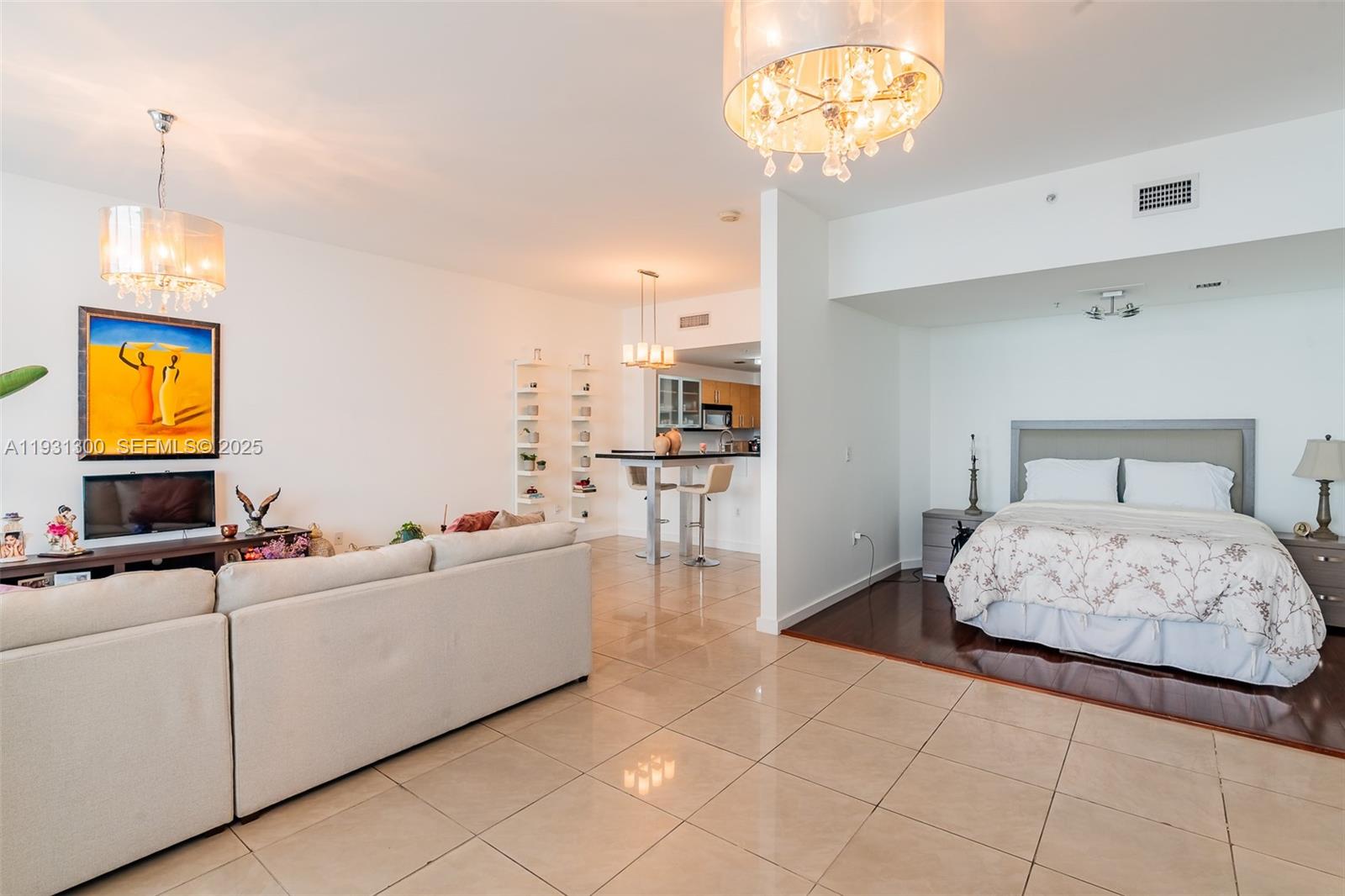 NEW WAVE CONDO - Residential