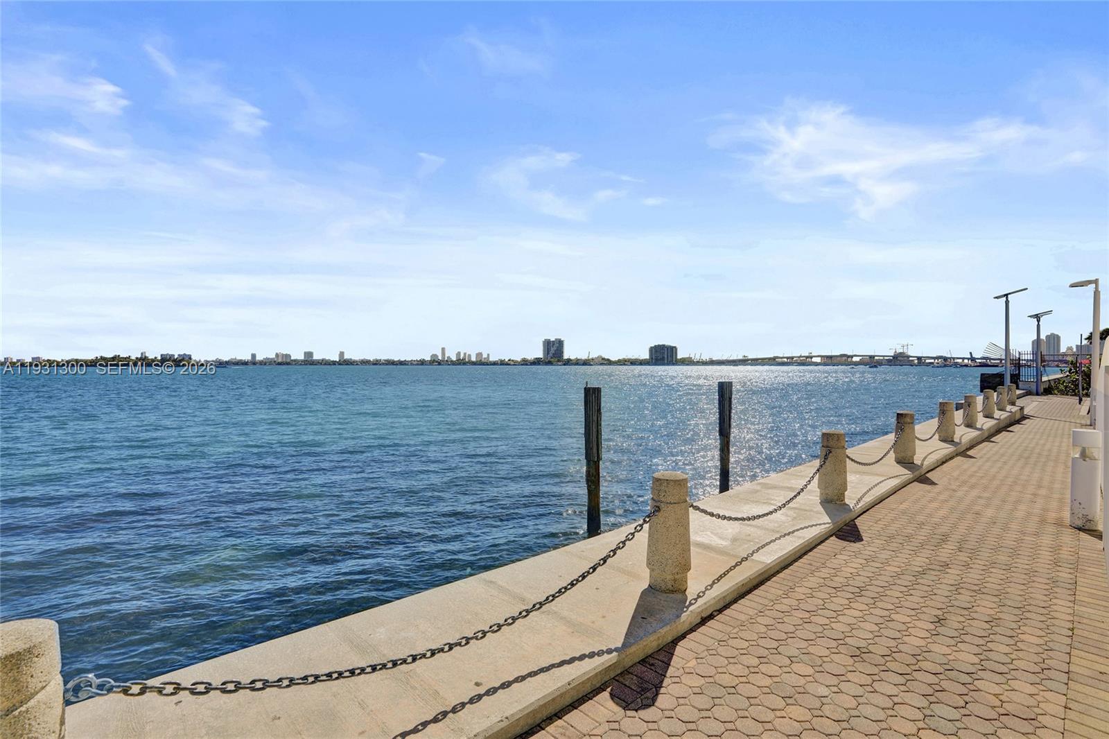 NEW WAVE CONDO - Residential