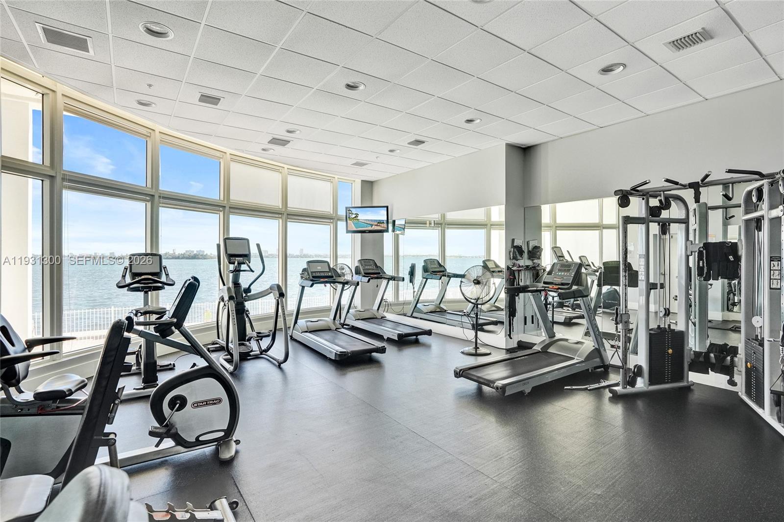 NEW WAVE CONDO - Residential