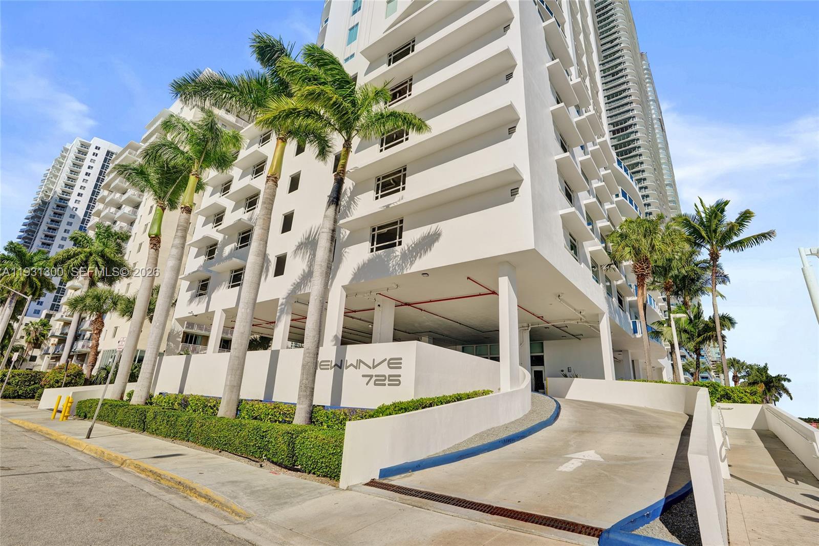 NEW WAVE CONDO - Residential