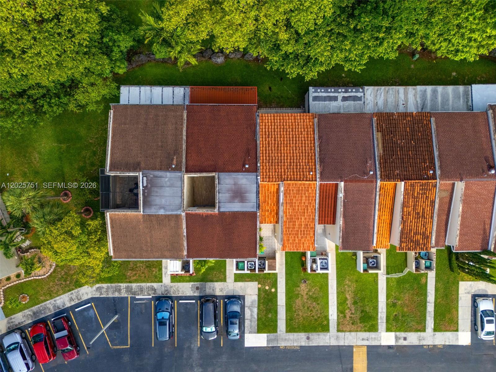 CATALONIA LAKE VILLAS - Residential