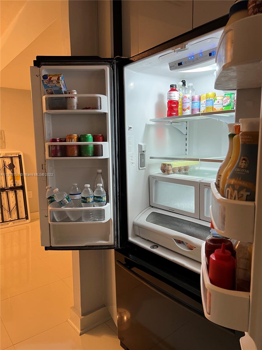 THE PLAZA OF BAL HARBOUR - Residential