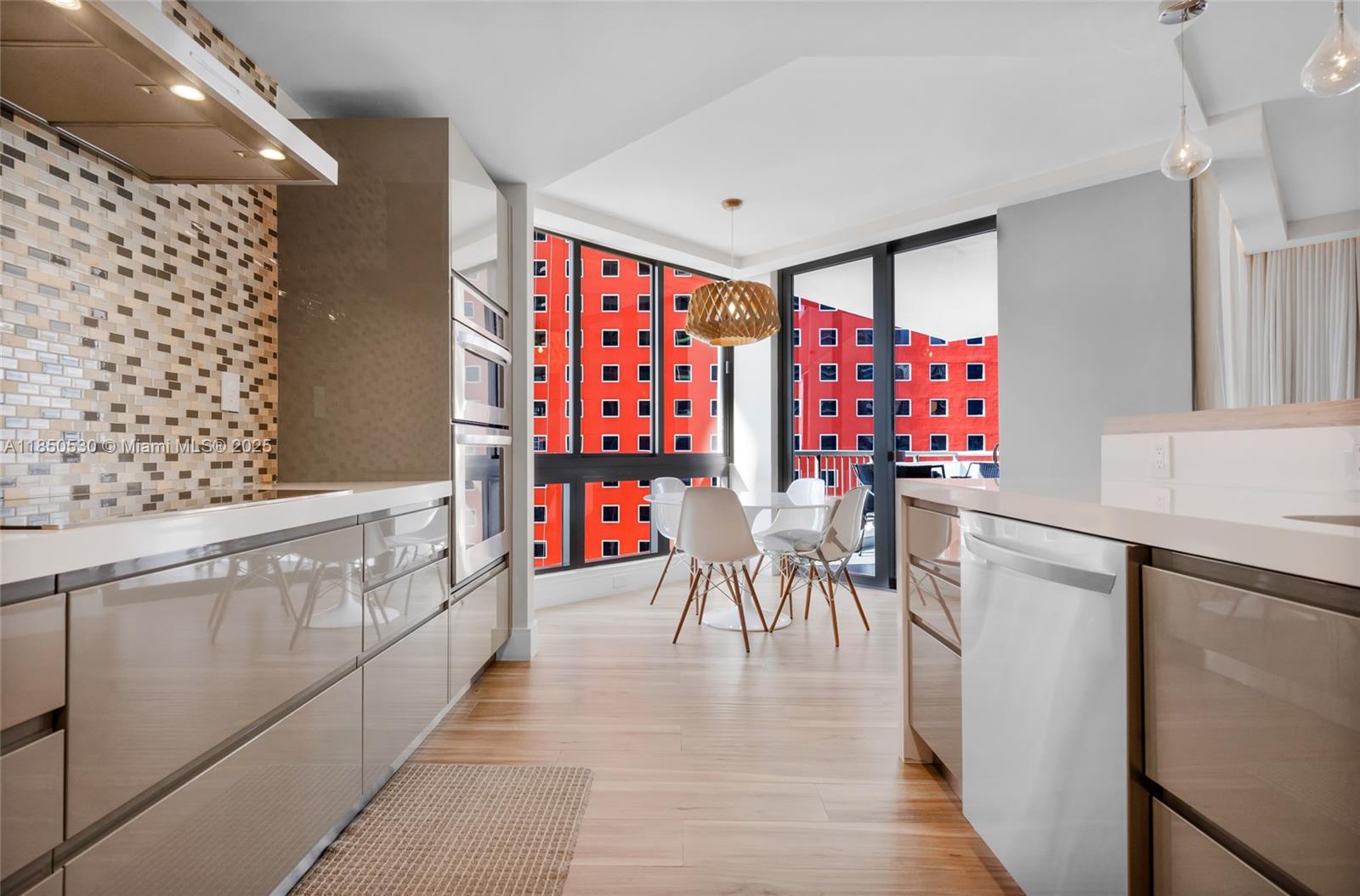 VILLA REGINA CONDO - Residential