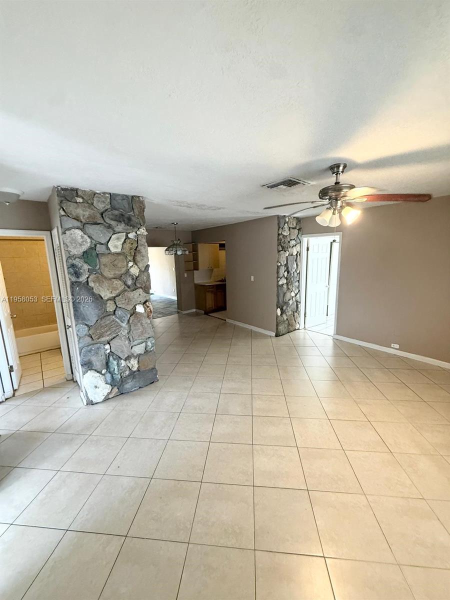 FAULKNER PARK - Residential Lease