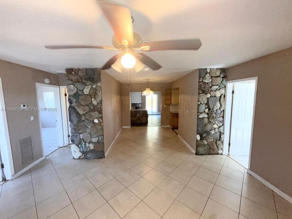 Photo of 341 NE 25th Ct #341, Pompano Beach, FL 33064 (MLS # A11958053)