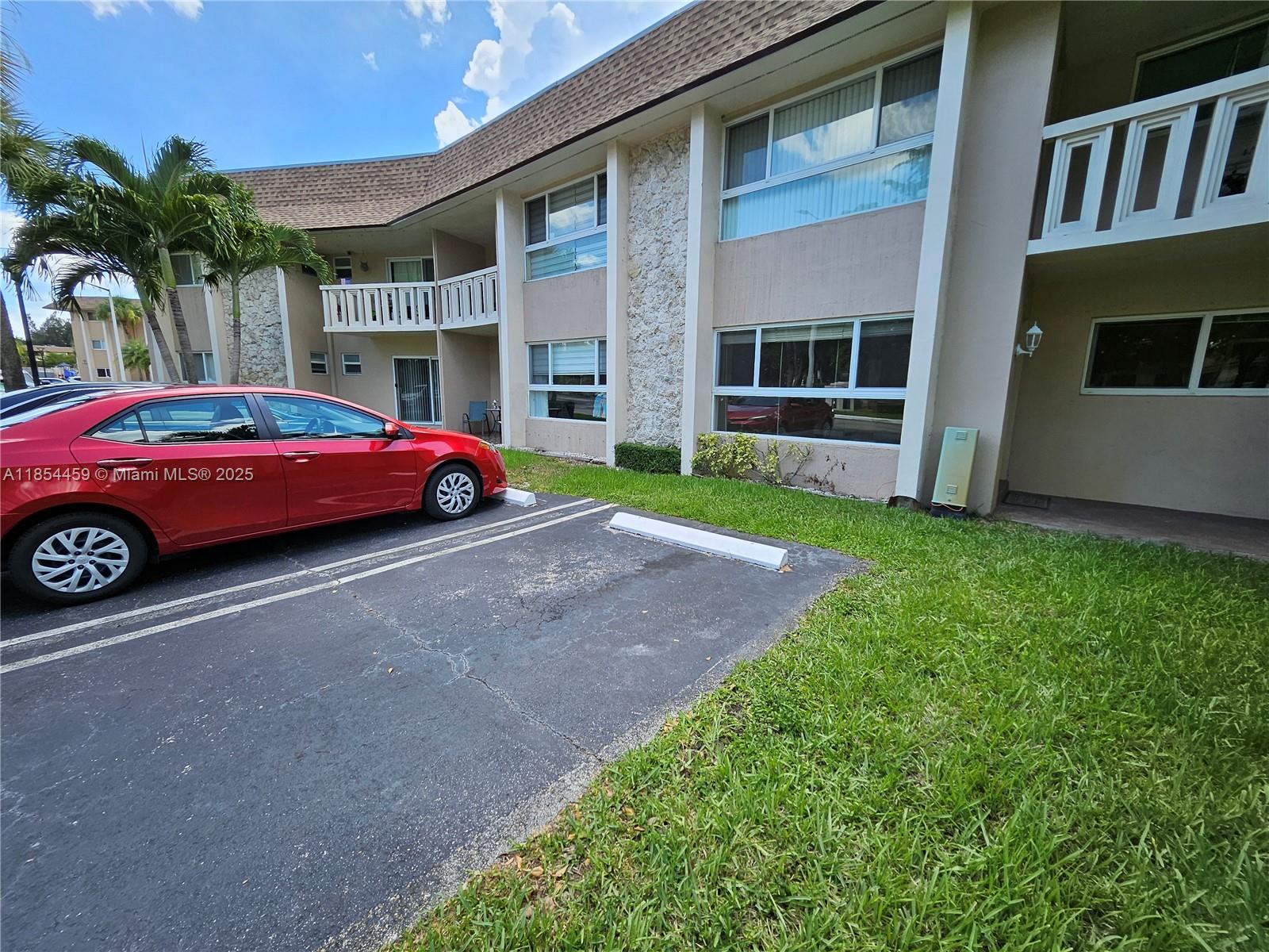 VILLAS OF MIAMI LAKES CON - Residential Lease