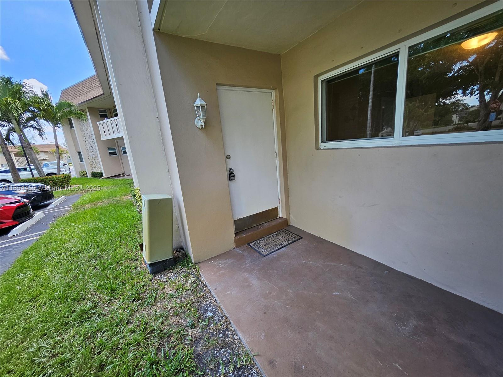 VILLAS OF MIAMI LAKES CON - Residential Lease