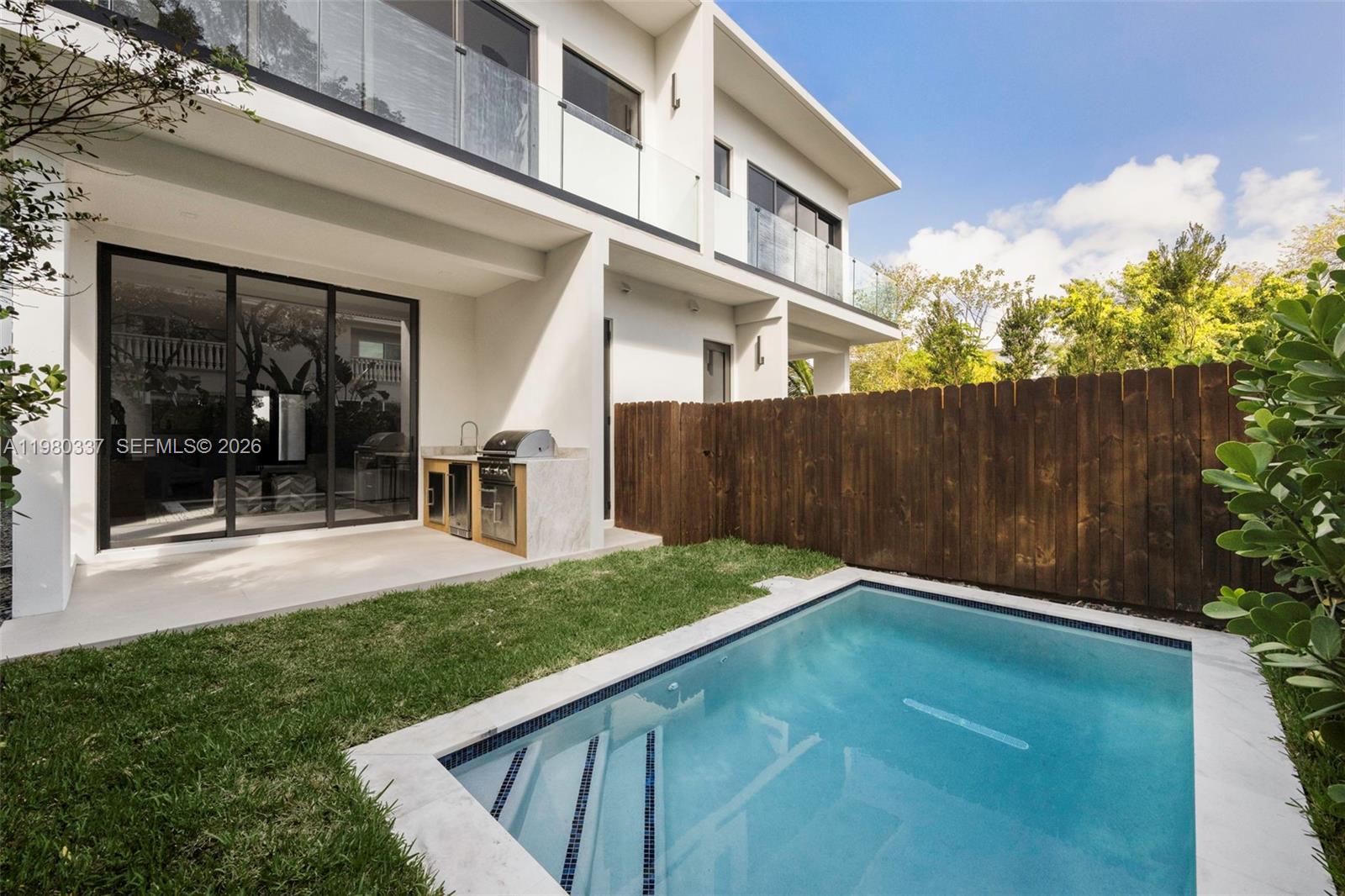 PALMHURST - Residential