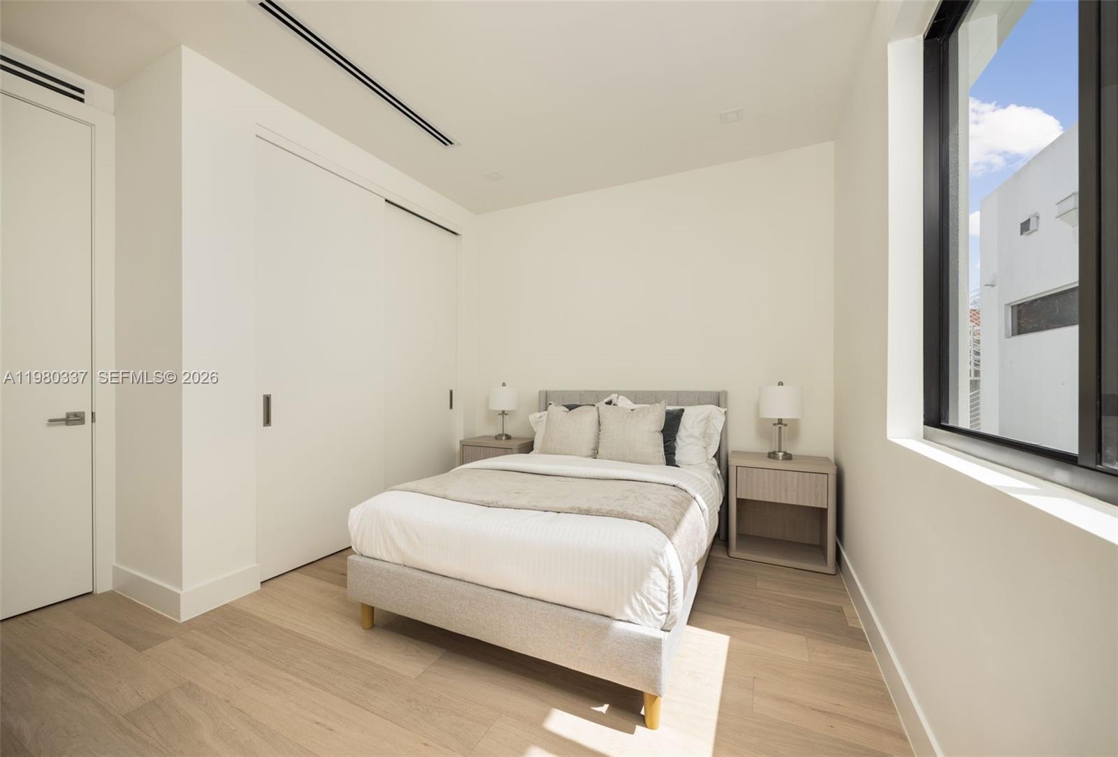 PALMHURST - Residential