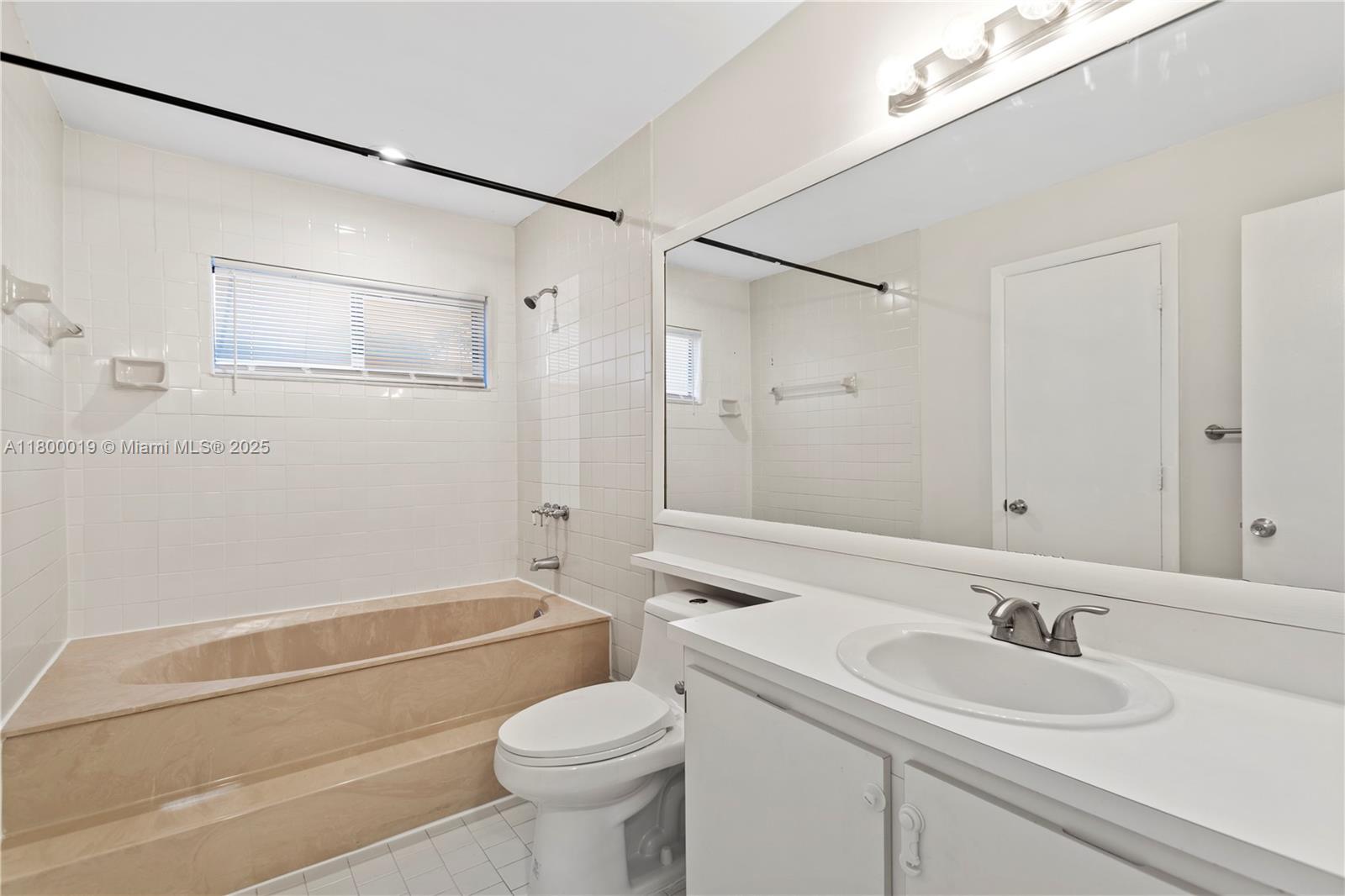 LAKE COLONY PH 3 - Residential