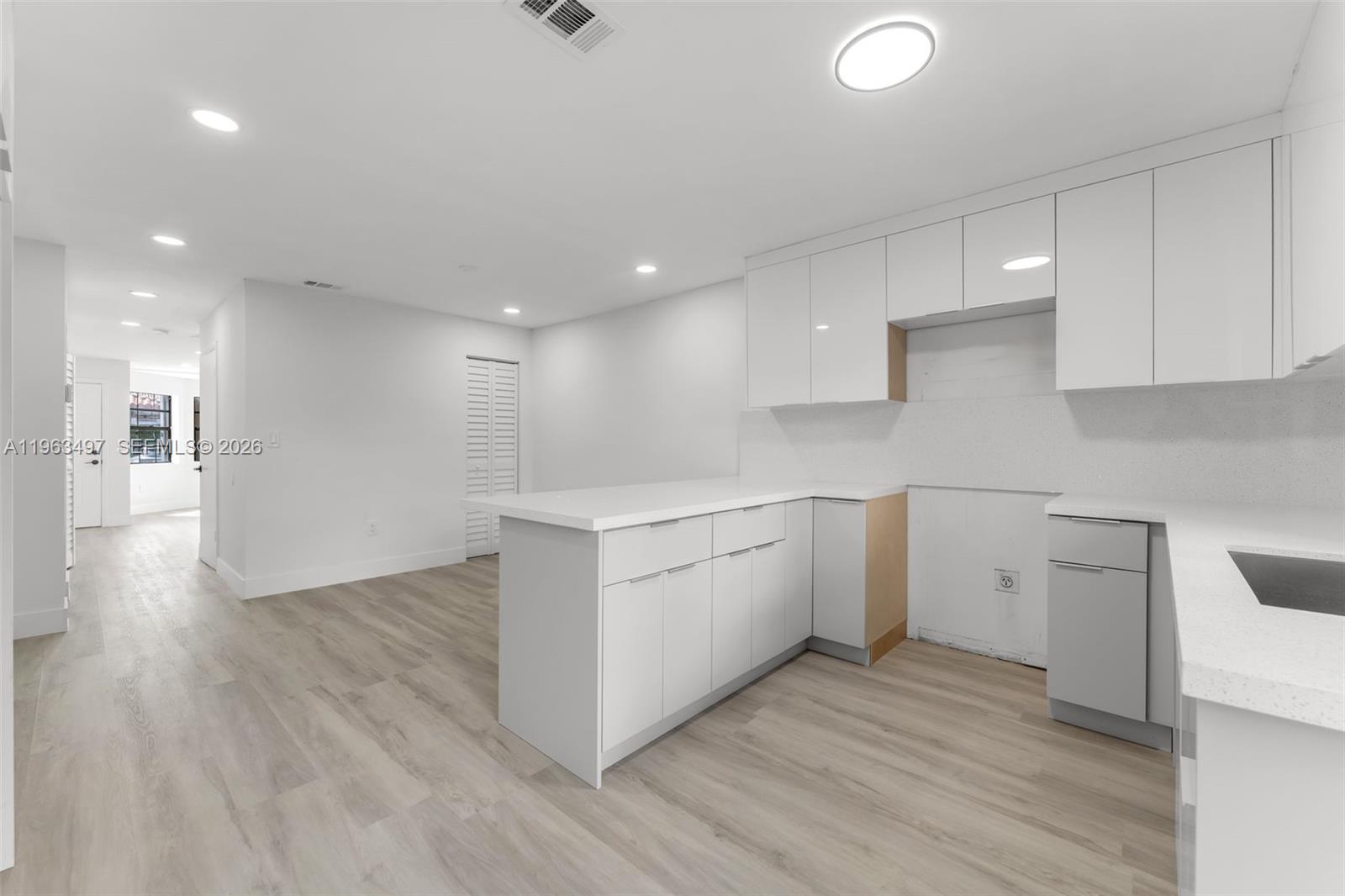 SOUTH LAKES VILLAGE II CO - Residential