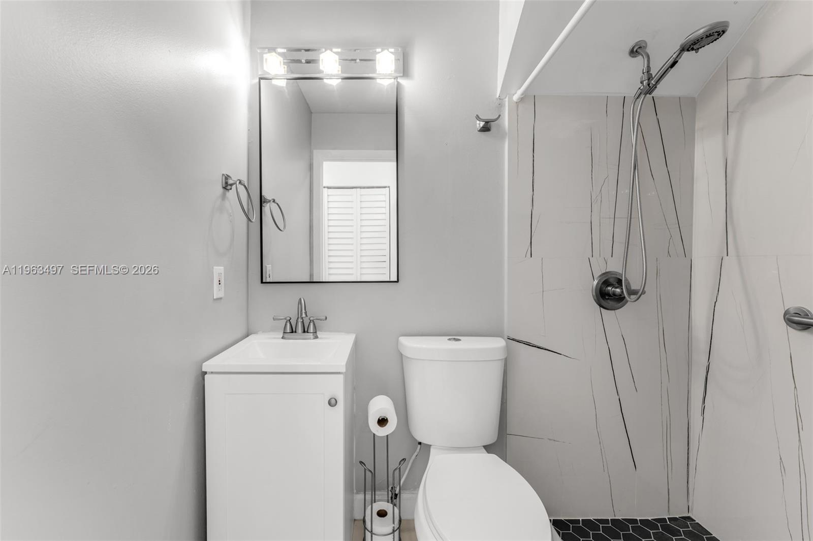 SOUTH LAKES VILLAGE II CO - Residential