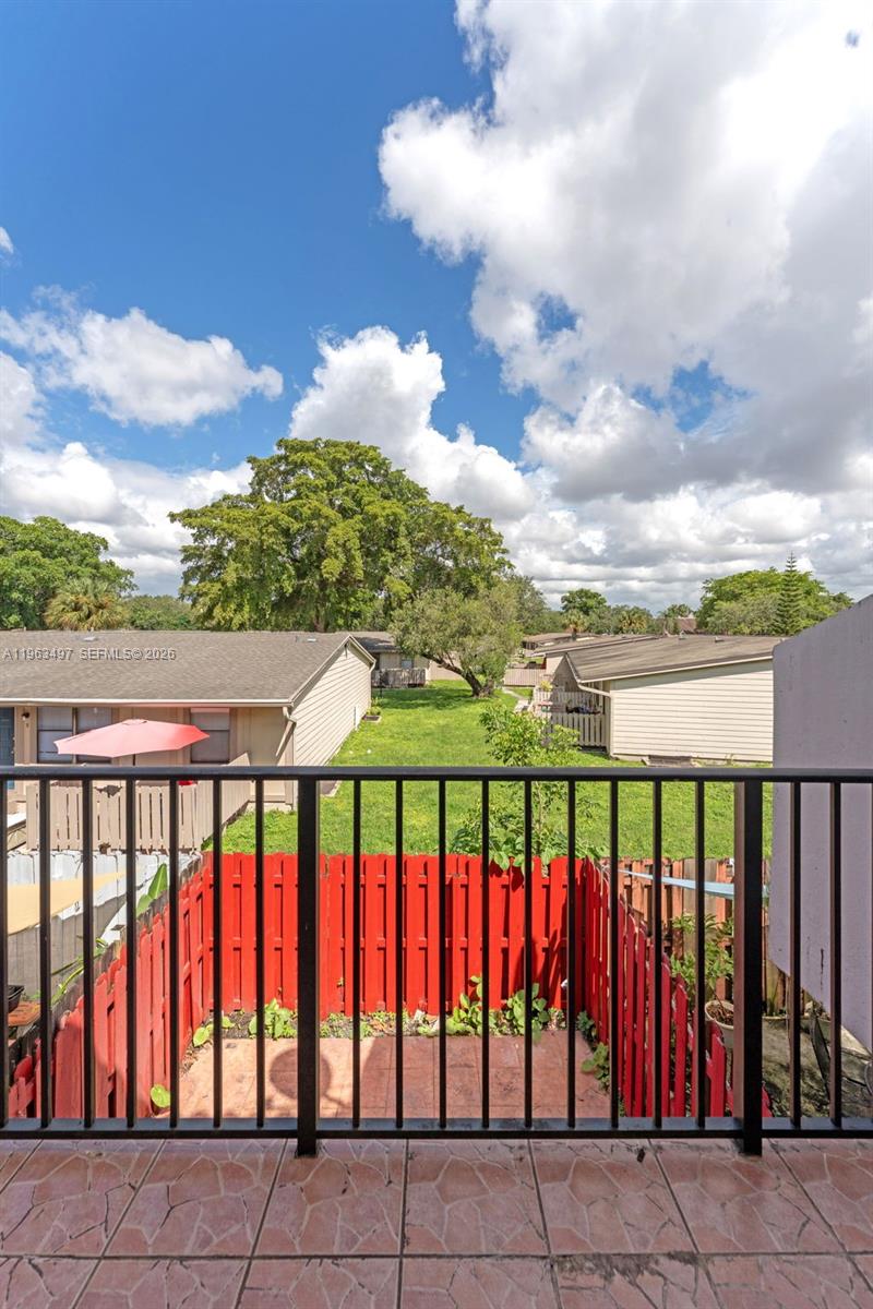 SOUTH LAKES VILLAGE II CO - Residential