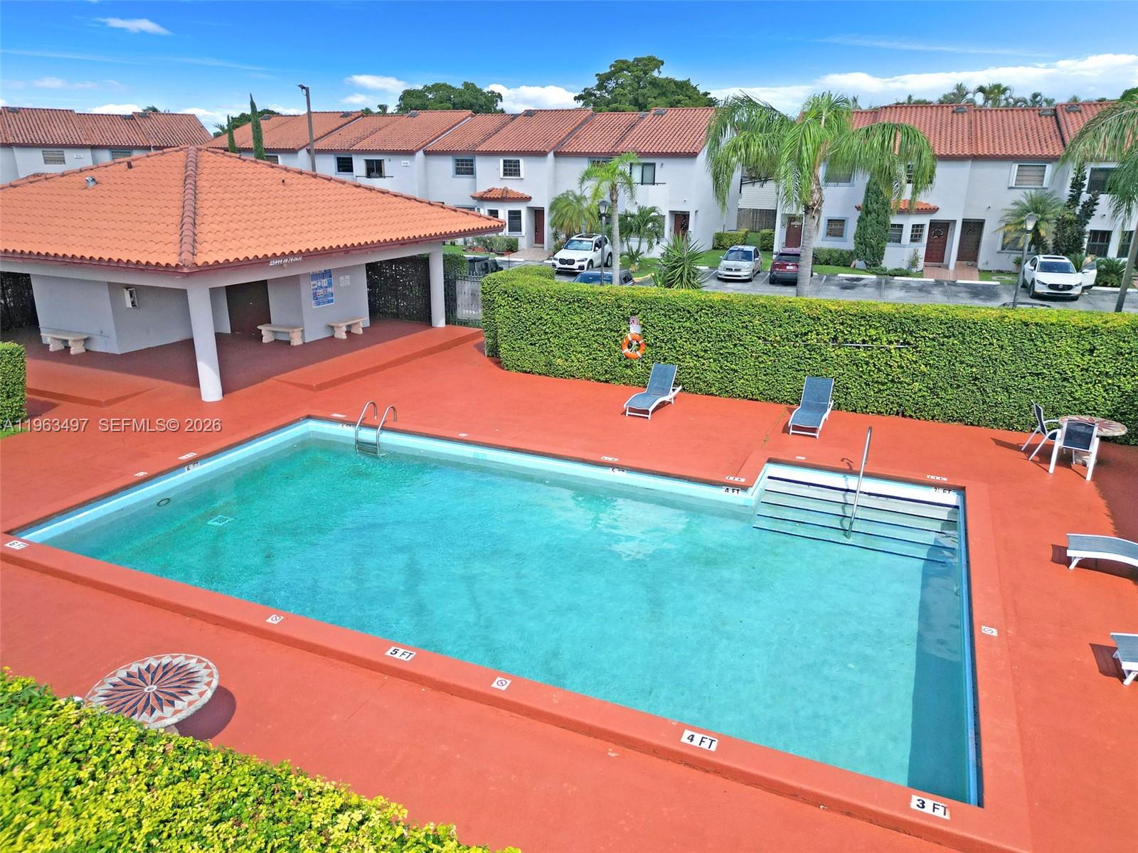 SOUTH LAKES VILLAGE II CO - Residential