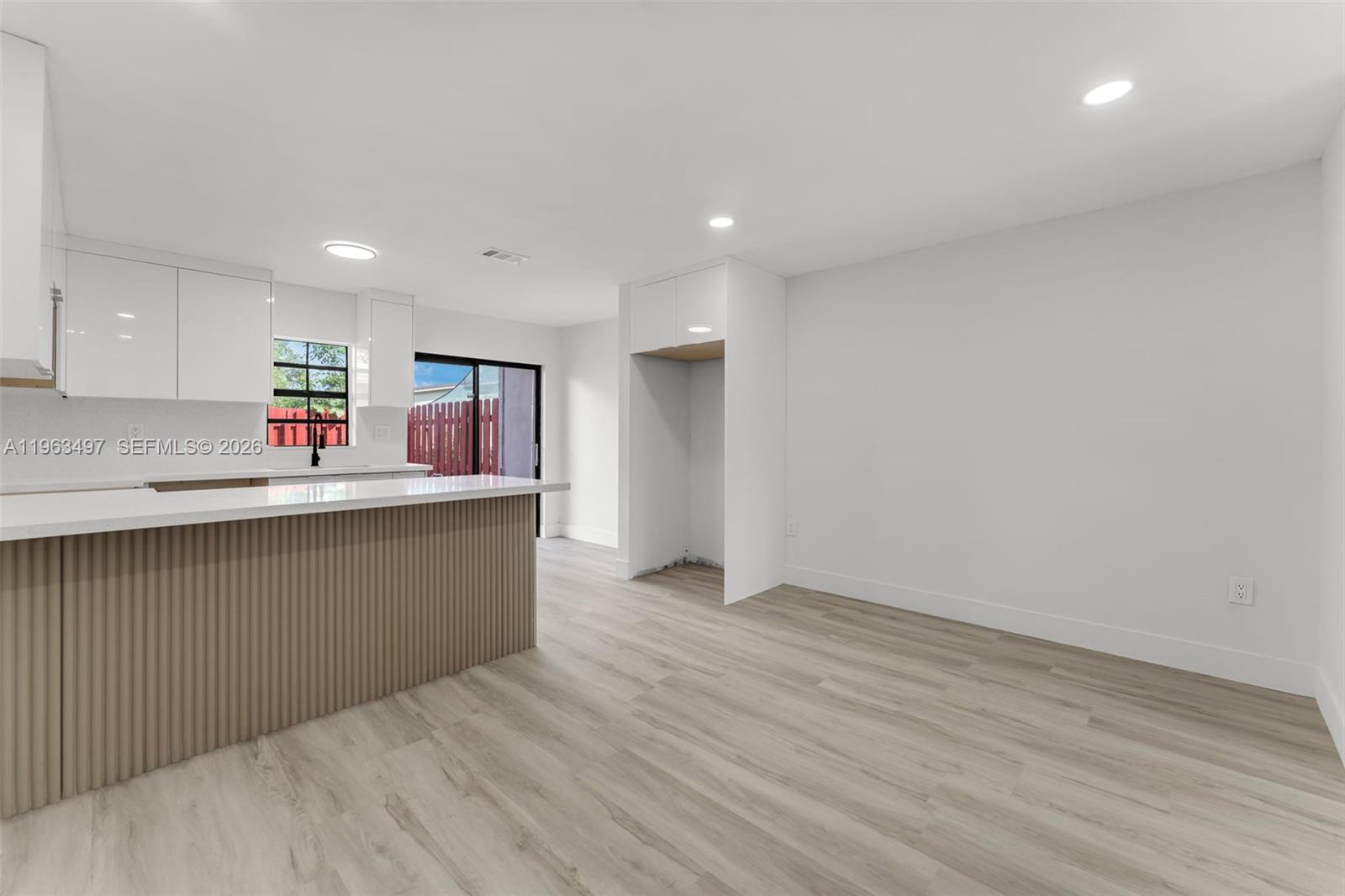 SOUTH LAKES VILLAGE II CO - Residential