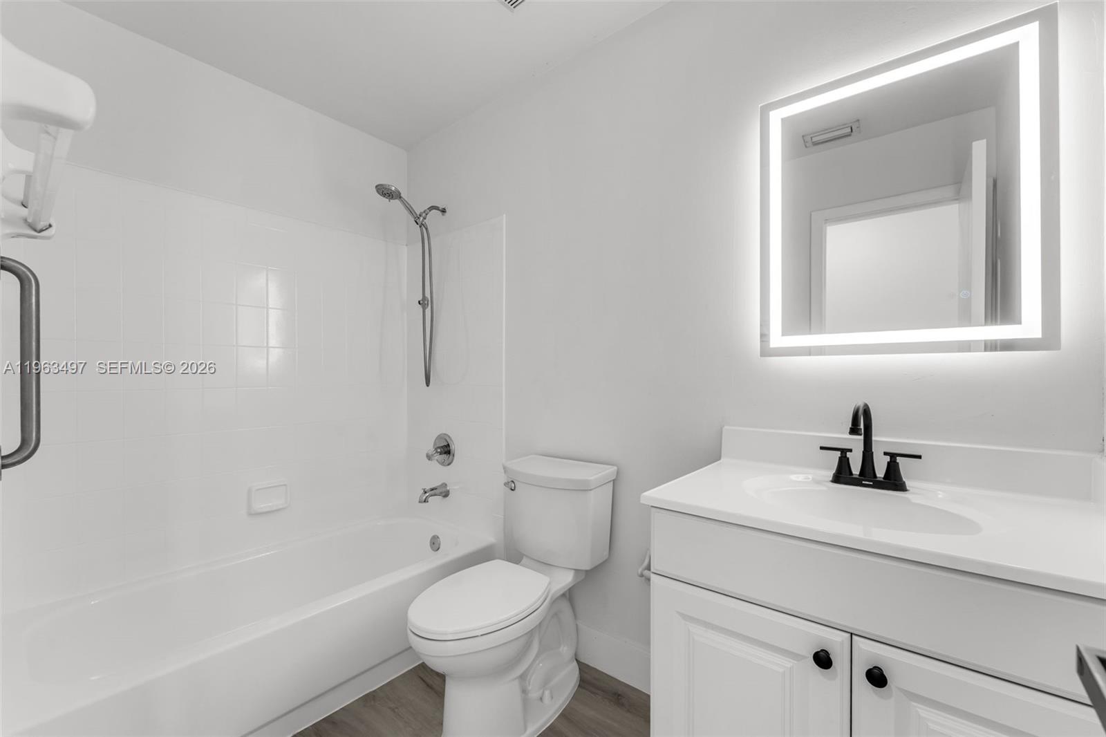 SOUTH LAKES VILLAGE II CO - Residential