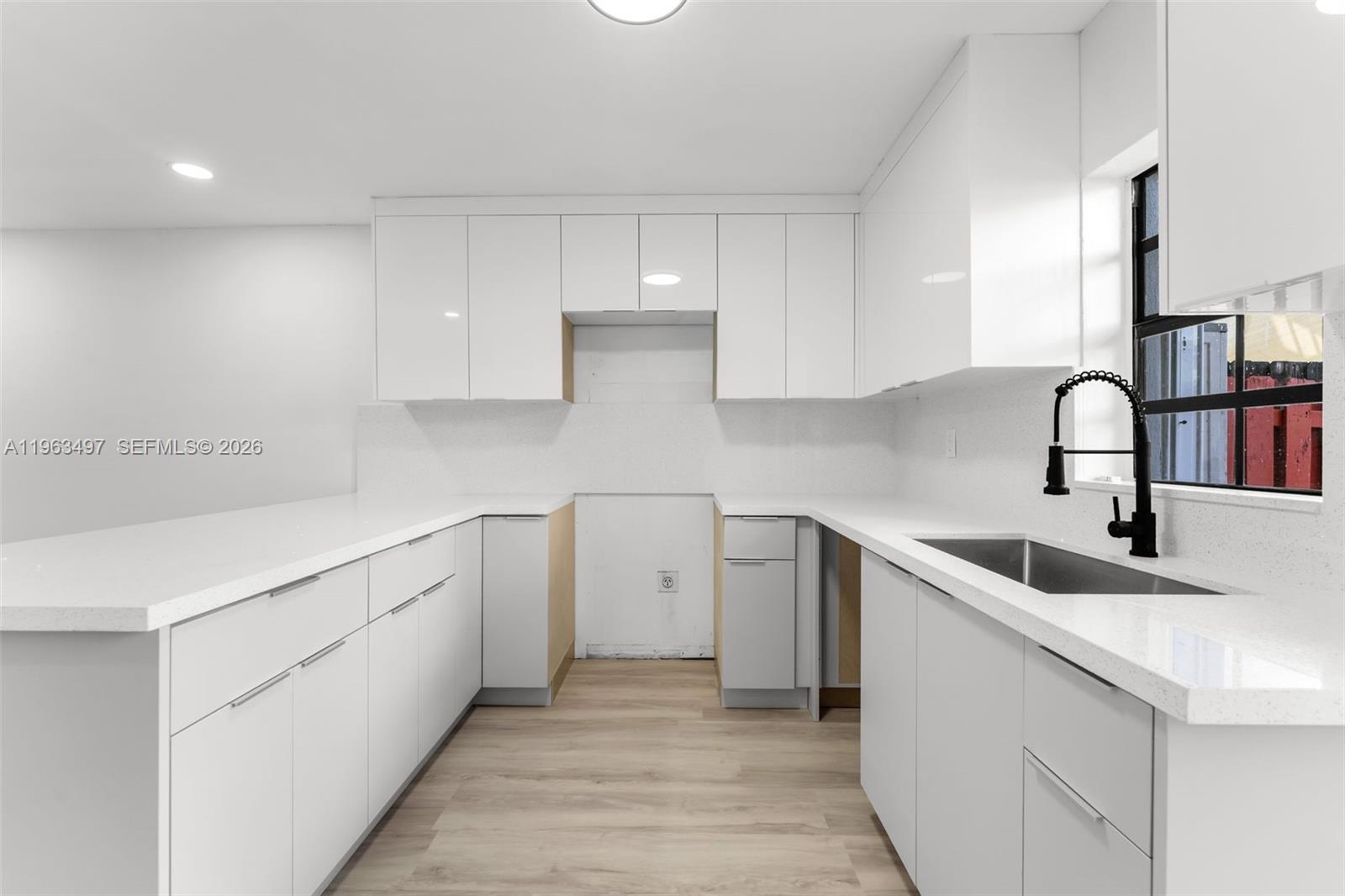 SOUTH LAKES VILLAGE II CO - Residential