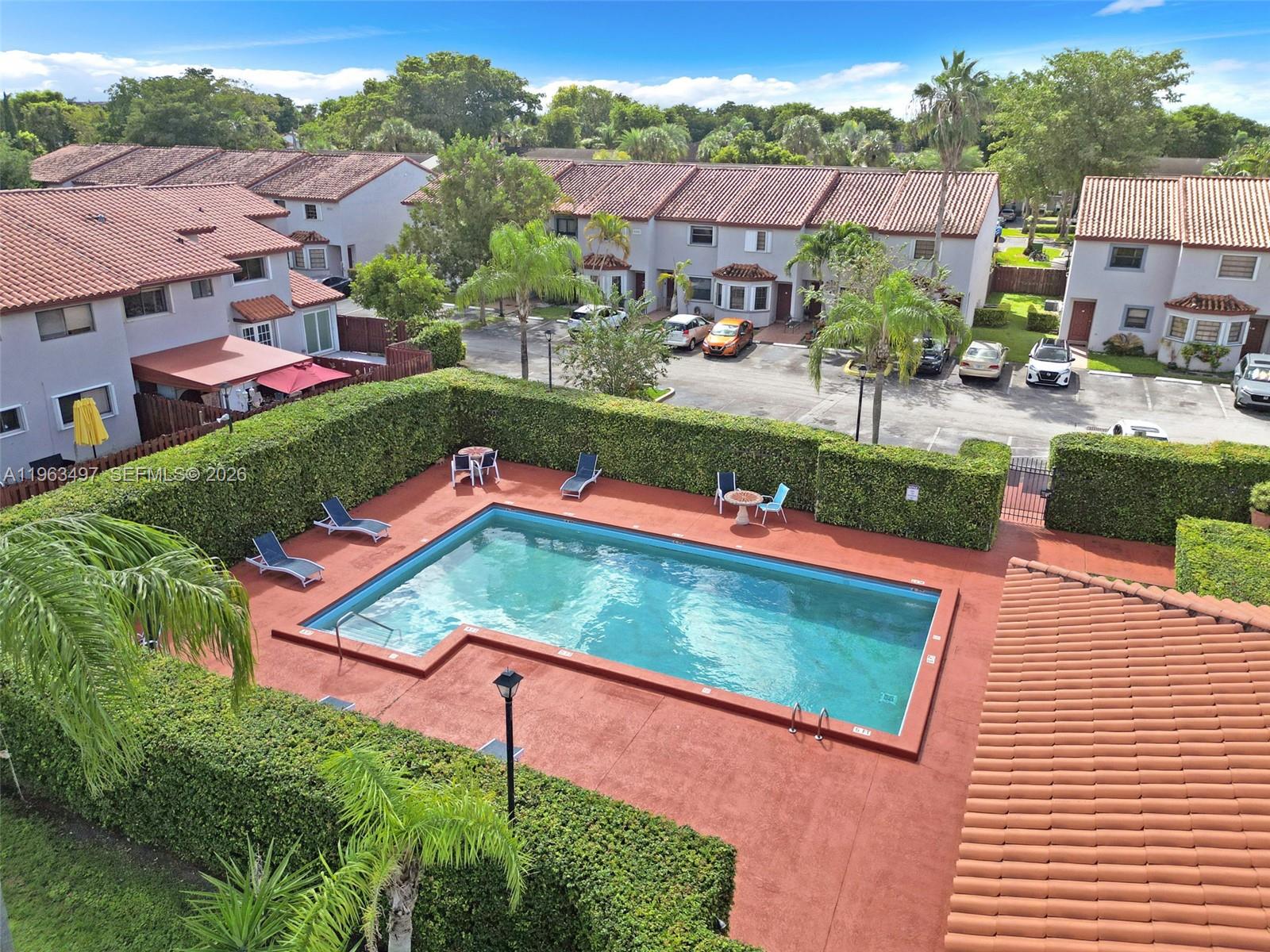 SOUTH LAKES VILLAGE II CO - Residential