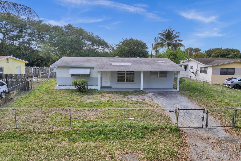 Property for Sale at 2610 N 62nd Ave, Hollywood, Broward County, Florida - Bedrooms: 3 
Bathrooms: 2  - $439,000