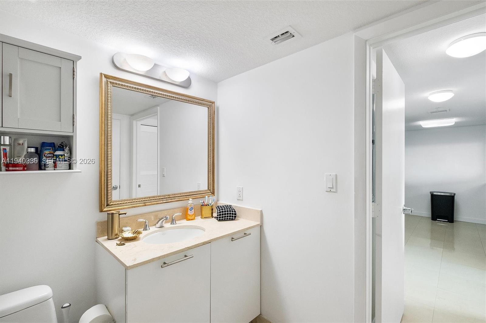 1800 CLUB CONDO - Residential