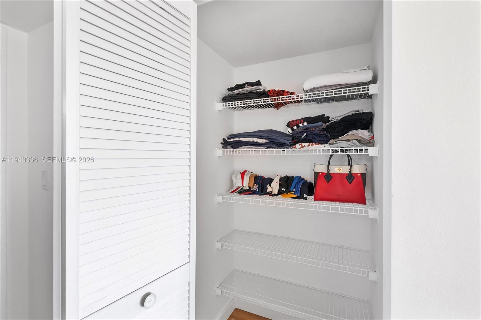 1800 CLUB CONDO - Residential