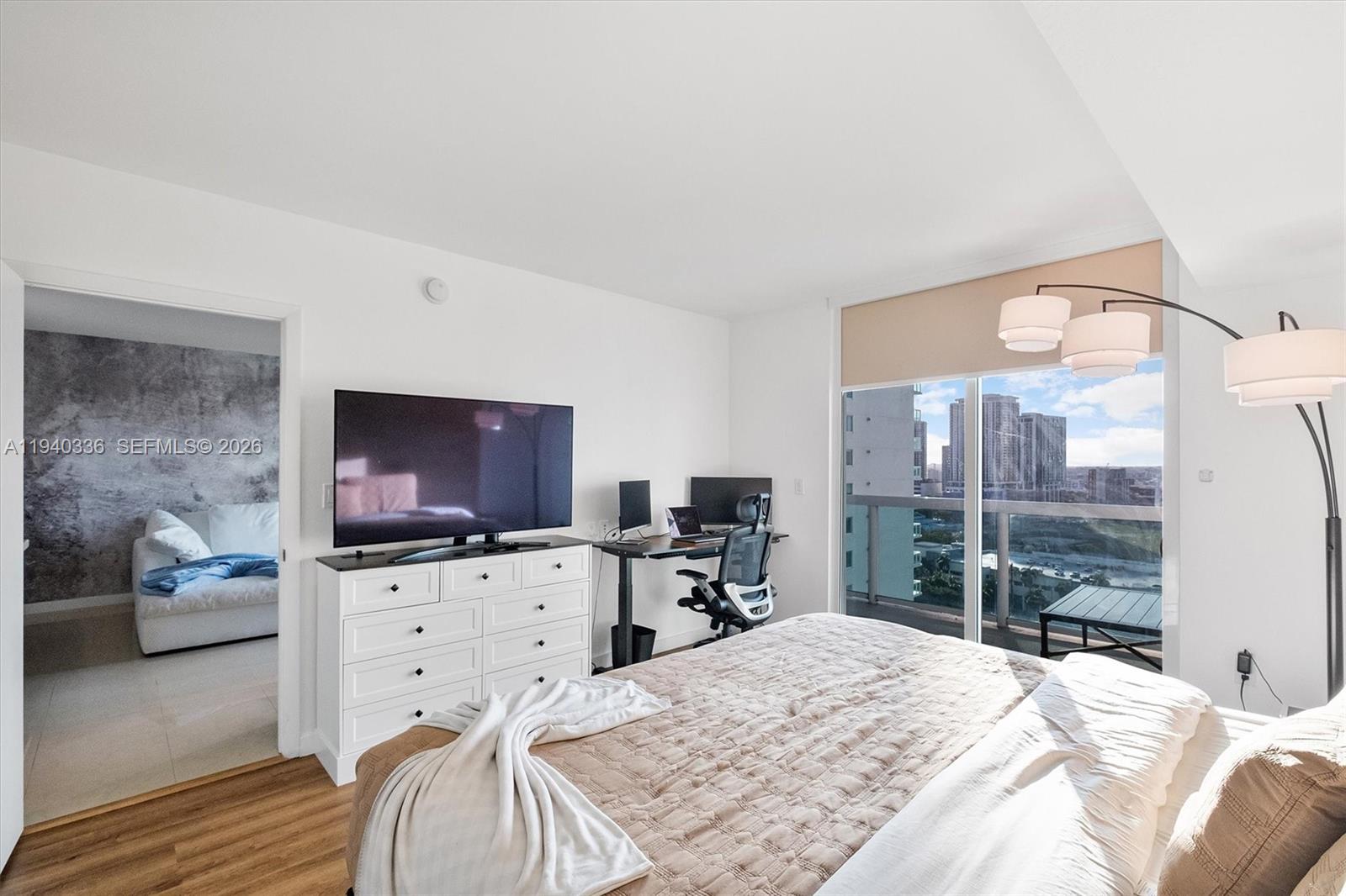 1800 CLUB CONDO - Residential