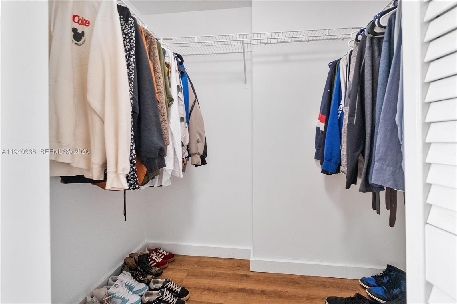 1800 CLUB CONDO - Residential