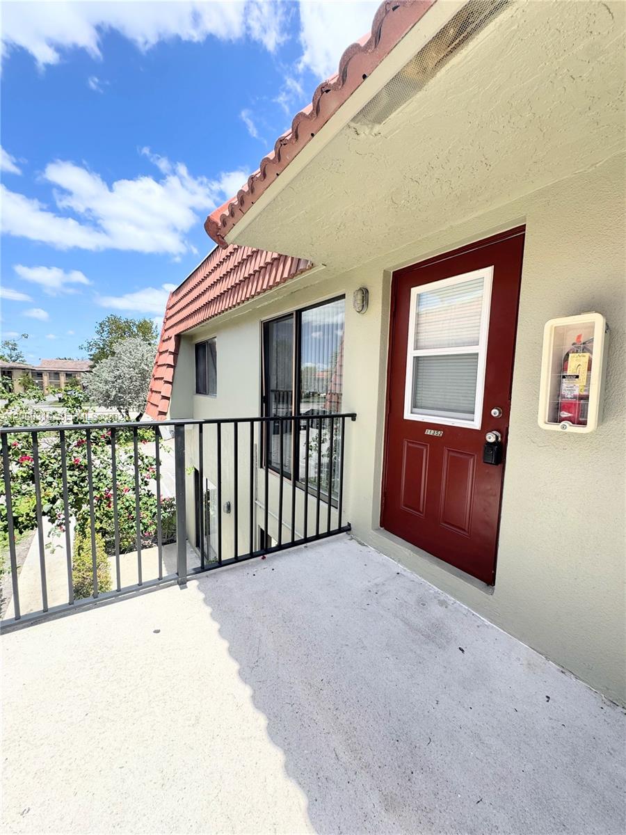 CYPRESS CREEK VILLAS - Residential Lease