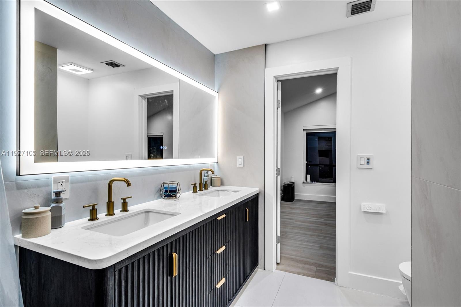 GATELAND ESTATES - Residential