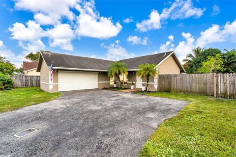 10380 SW 49th Pl Cooper City FL 33328