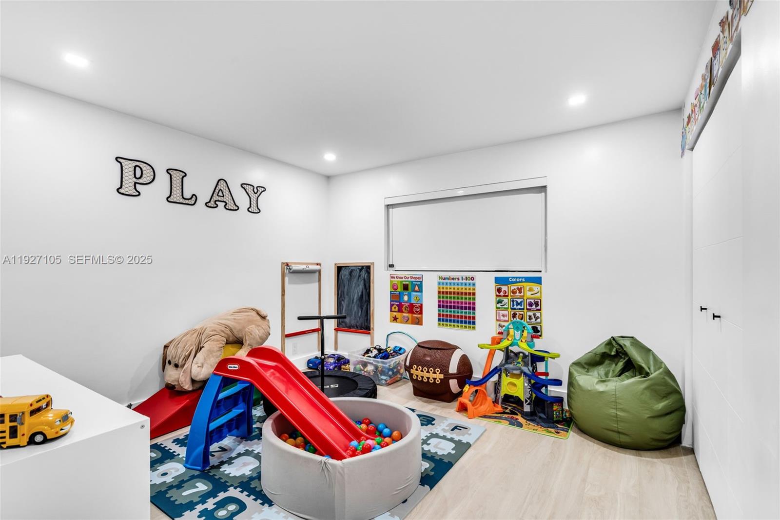 GATELAND ESTATES - Residential