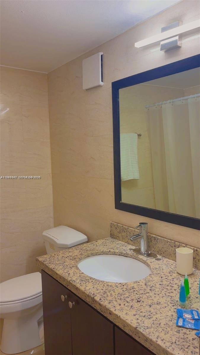 HAMPTON ON WASHINGTON AV - Residential