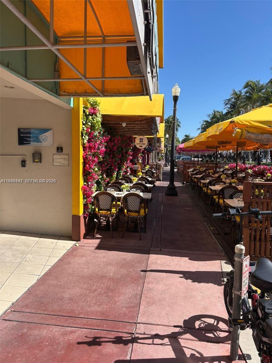 HAMPTON ON WASHINGTON AV - Residential