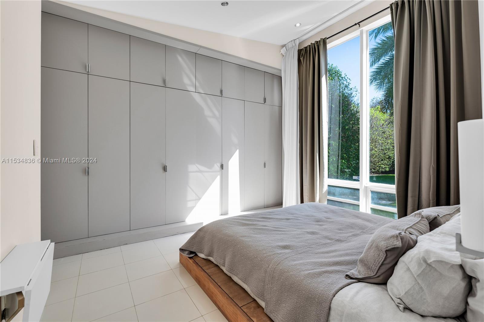 BISCAYNE ISL - Residential