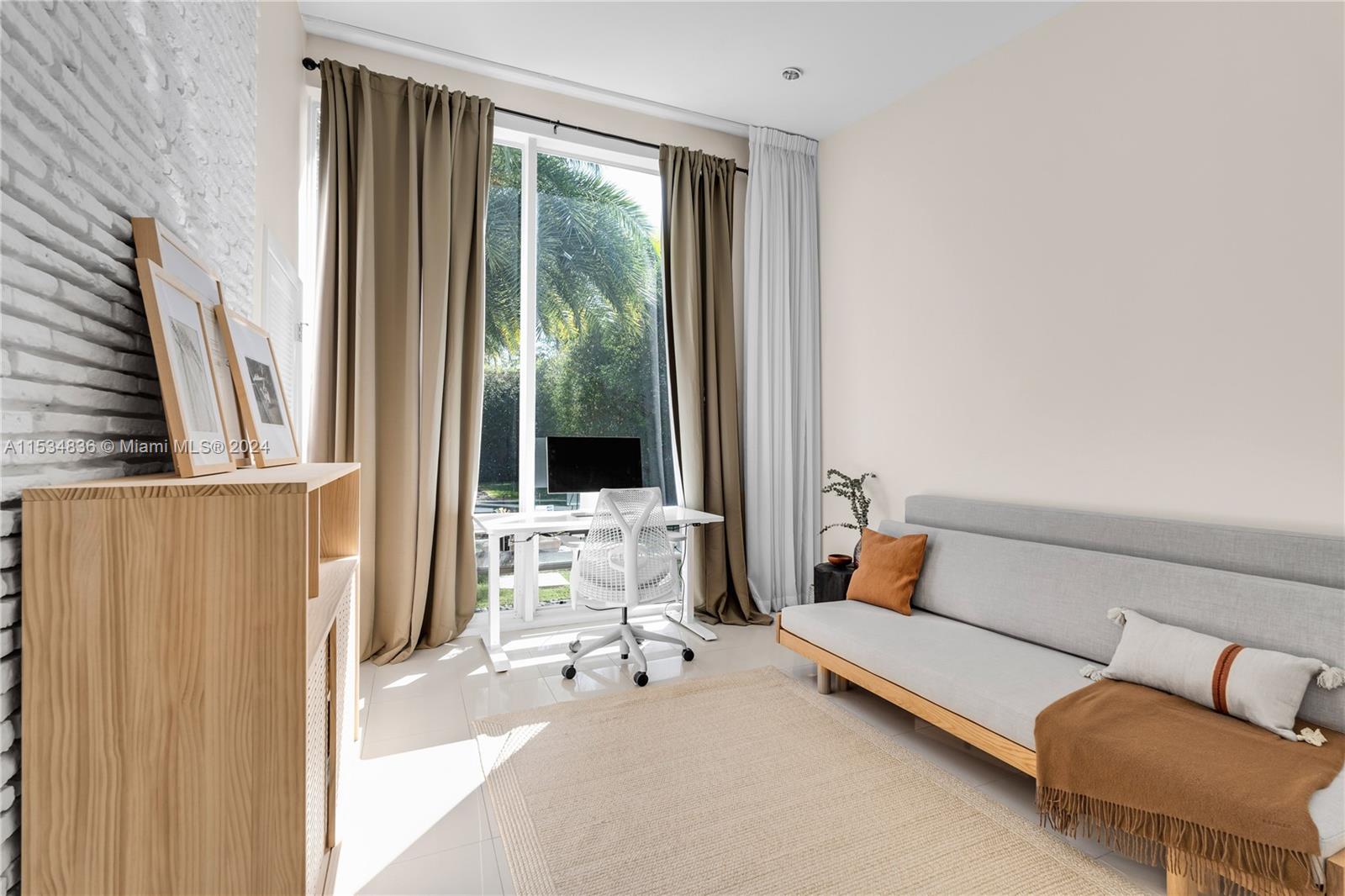 BISCAYNE ISL - Residential