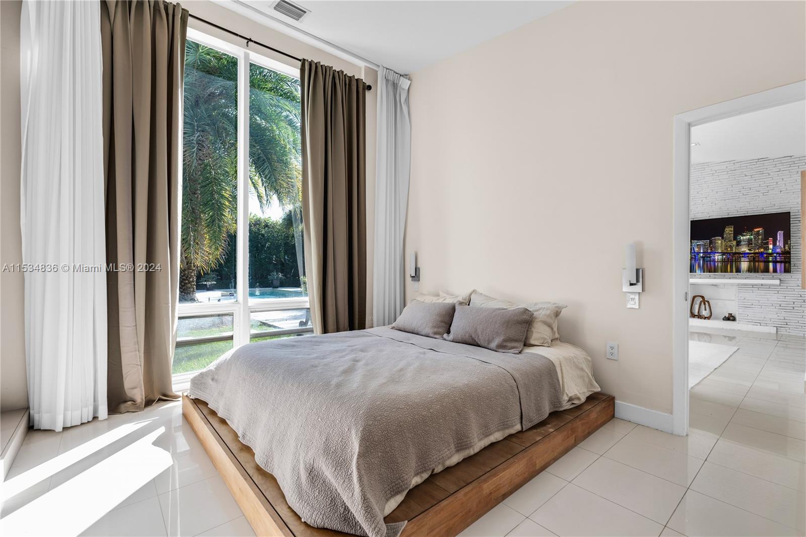 BISCAYNE ISL - Residential