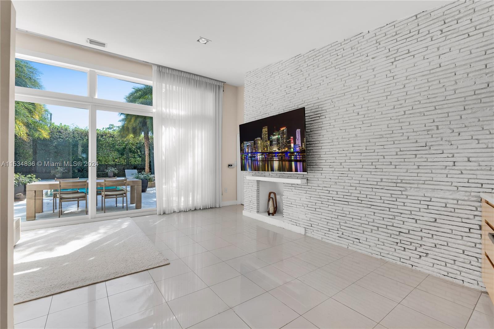 BISCAYNE ISL - Residential