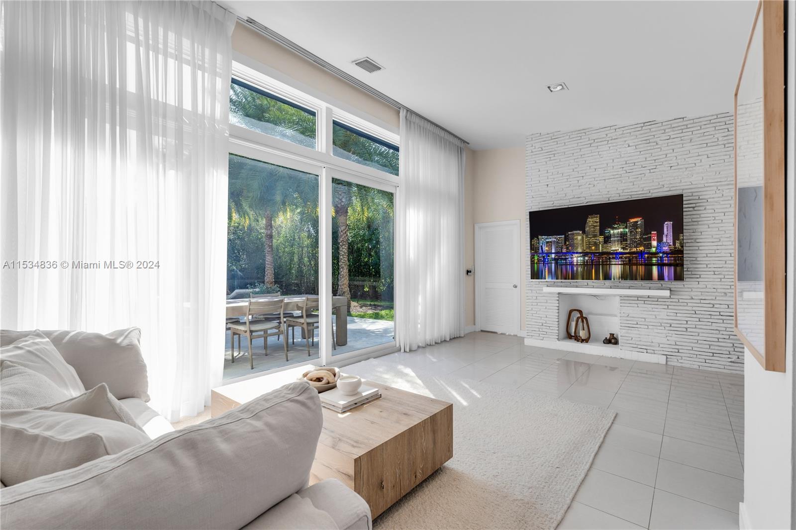 BISCAYNE ISL - Residential