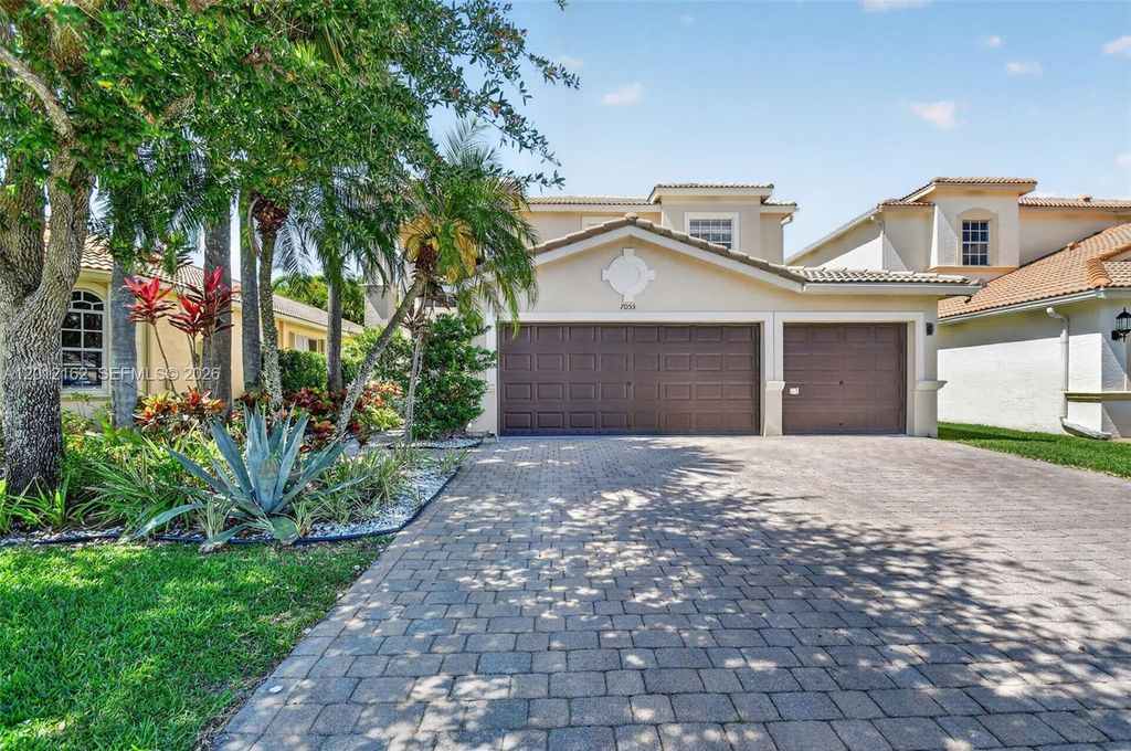 Photo of 7055 Via Leonardo, Lake Worth, FL 33467 (MLS # A12012162)