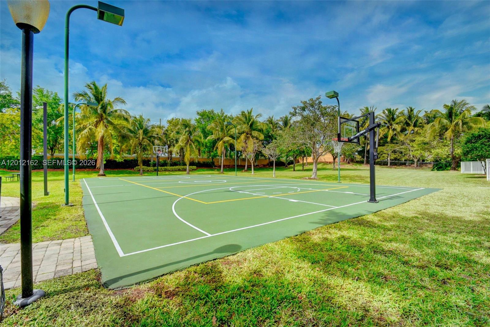 VILLAGES OF WINDSOR 4 - Residential