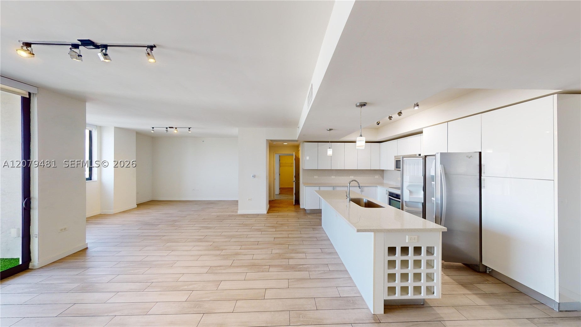 999 SW 1st Ave 2606