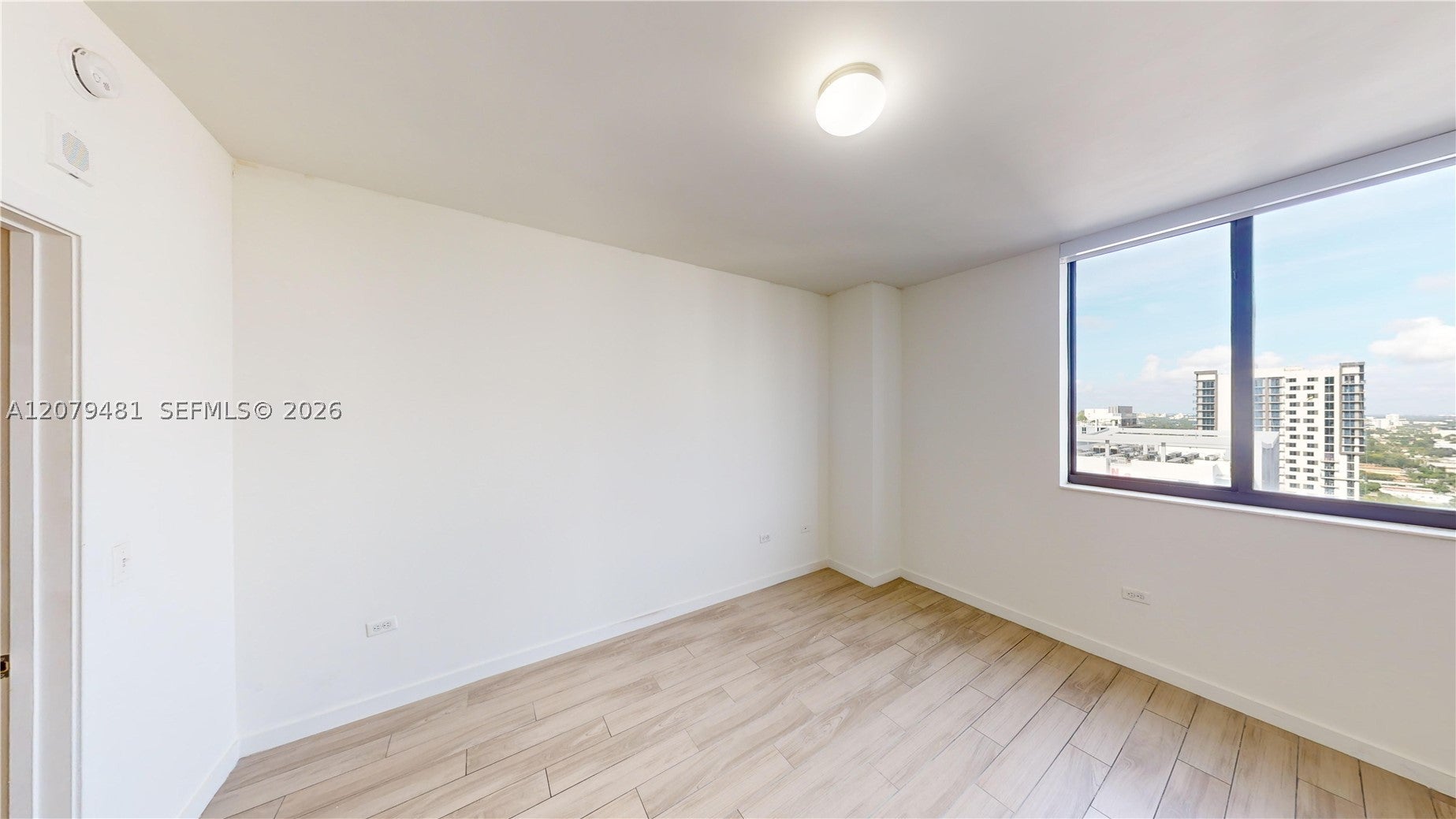 999 SW 1st Ave 2606