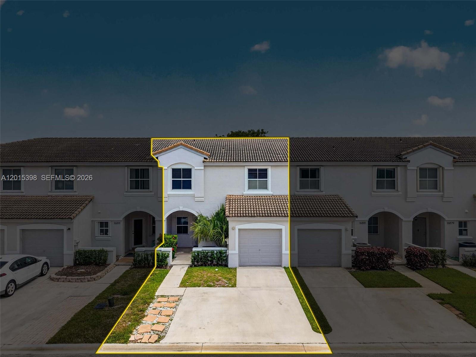 PEMBROKE SHORES - Residential Lease