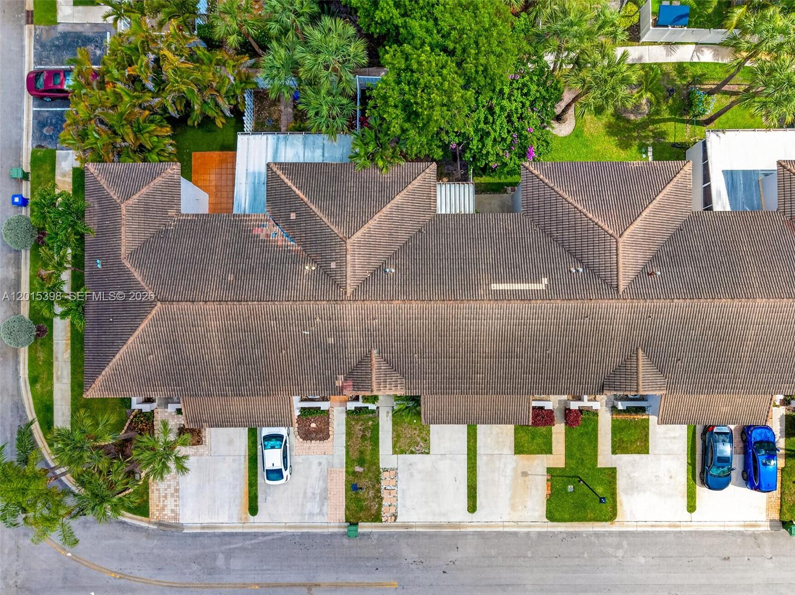 PEMBROKE SHORES - Residential Lease