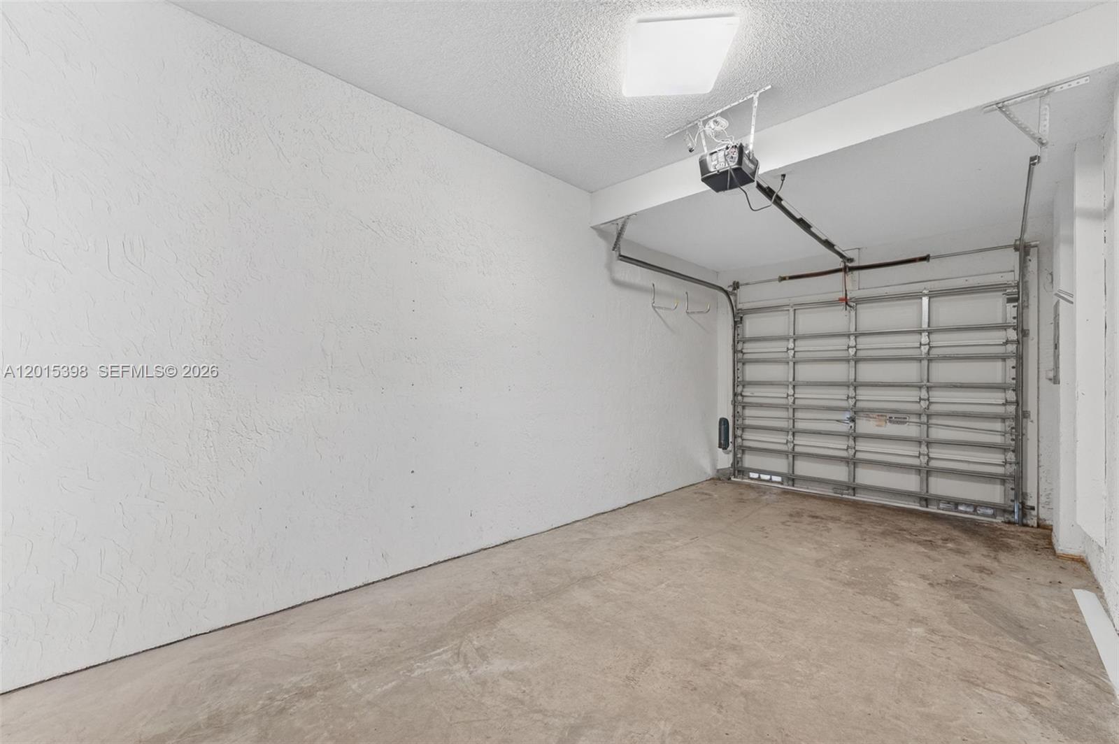 PEMBROKE SHORES - Residential Lease
