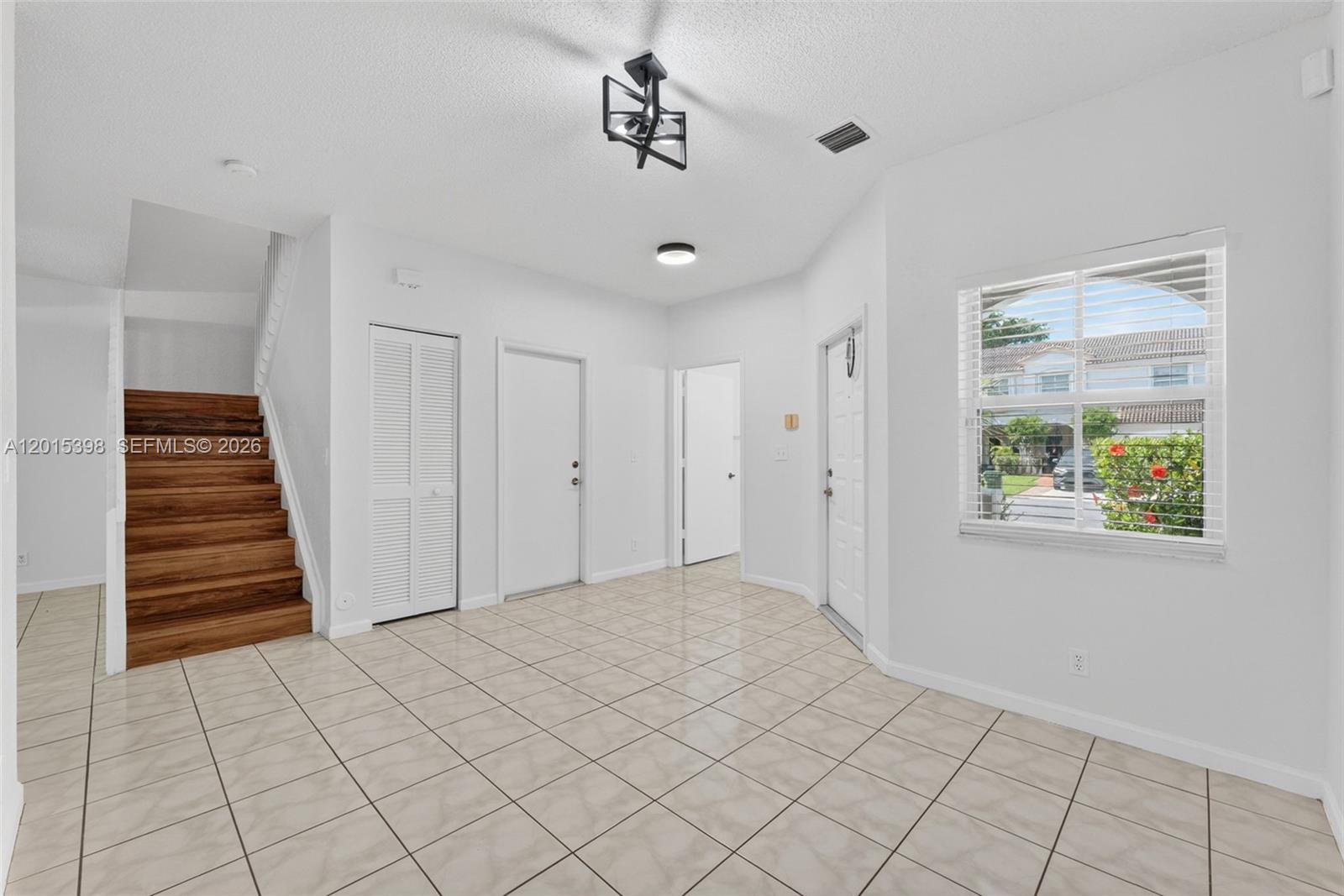 16889 SW 1st Mnr