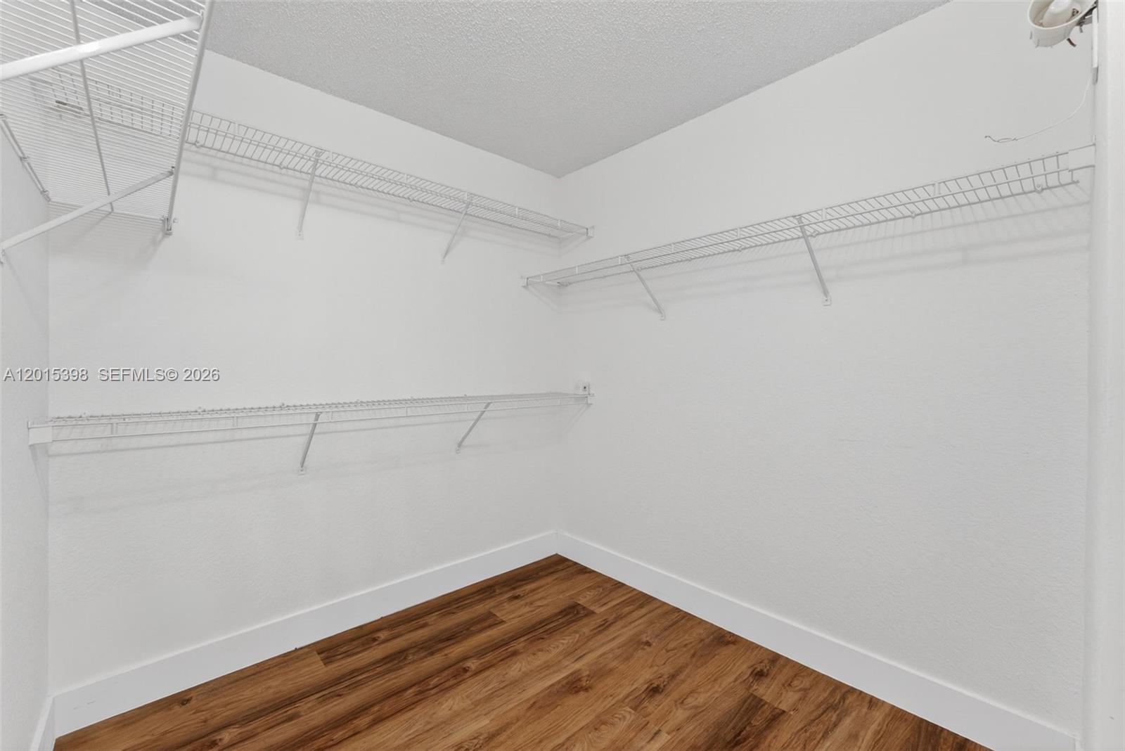 PEMBROKE SHORES - Residential Lease